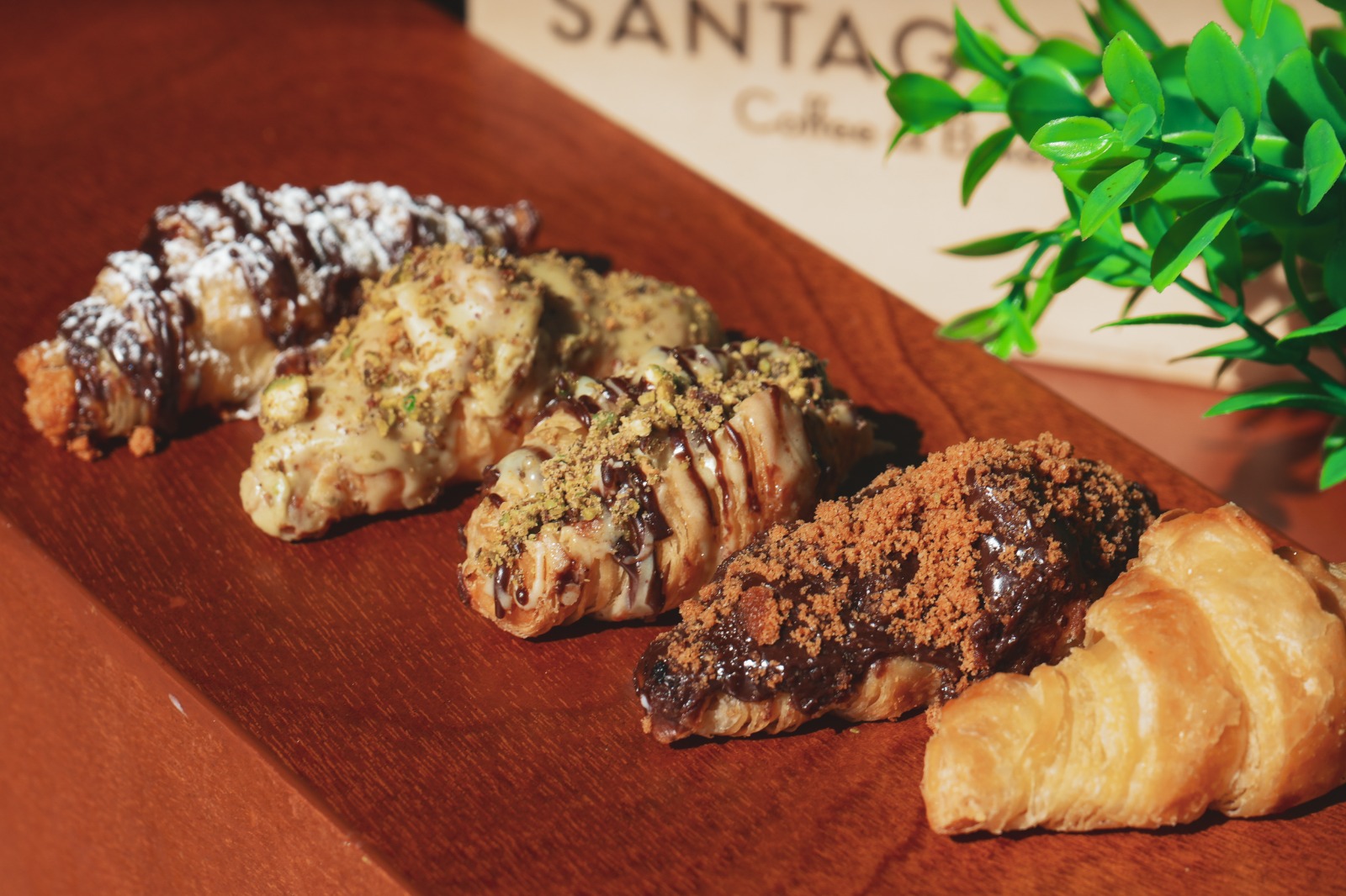 Selección de croissants y piezas de panadería Santa Gloria
